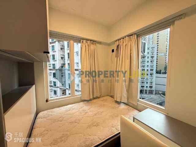 Mid Levels Central - Rich Court 07