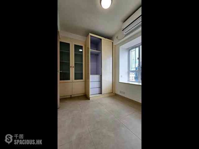 Sai Ying Pun - Kwong Fung Terrace 11