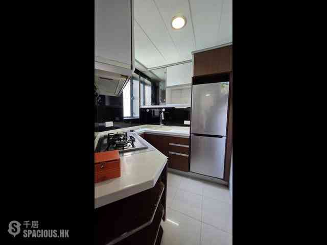 Tai Kok Tsui - The Long Beach Tower 8 07