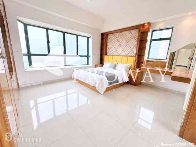 Tai Hang - Carnation Court 06