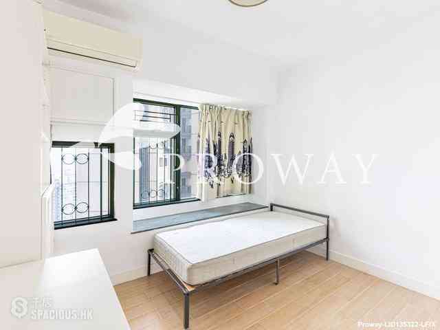 Mid Levels Central - Robinson Place Block 1 07
