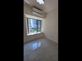 Tai Kok Tsui - Island Harbourview Block 1 04