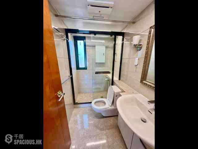 Kennedy Town - University Heights 15