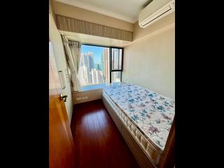 Kennedy Town - University Heights 16