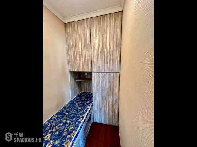 Kennedy Town - University Heights 18
