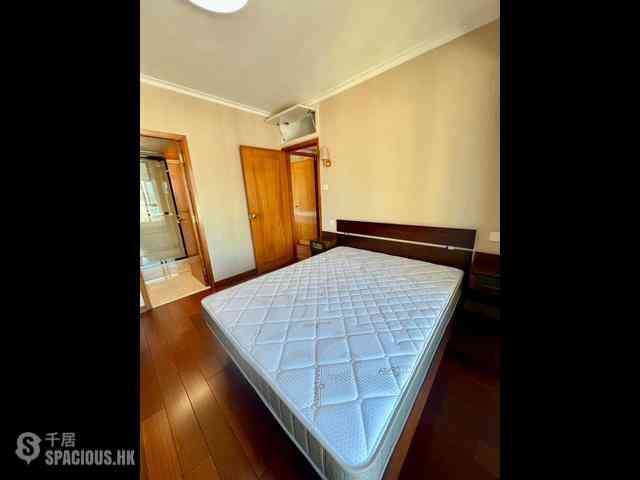 Kennedy Town - University Heights 20