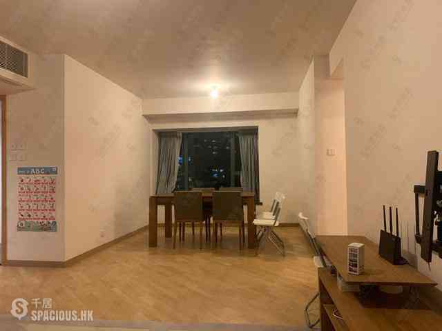Mid Levels West - 80 Robinson Road 01