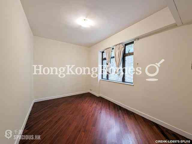 Mid Levels East - Bamboo Grove 07