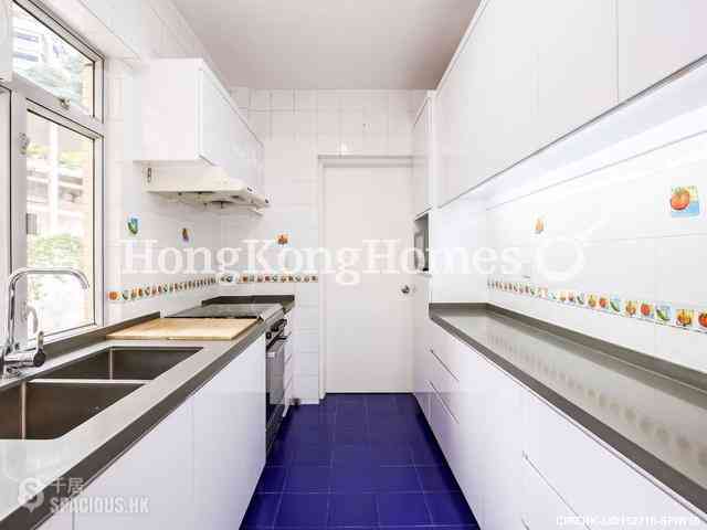 Pok Fu Lam - Scenic Villas 11