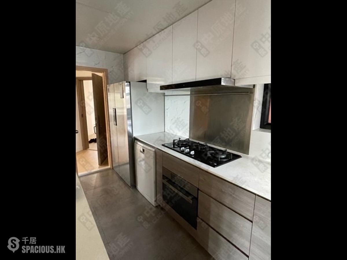 Soho - Albron Court 01