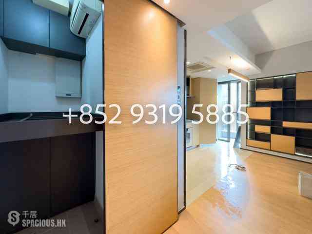 Mid Levels Central - Arezzo 24