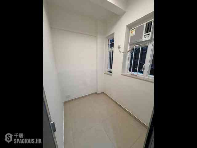 North Point - Luen Wo Apartments 09