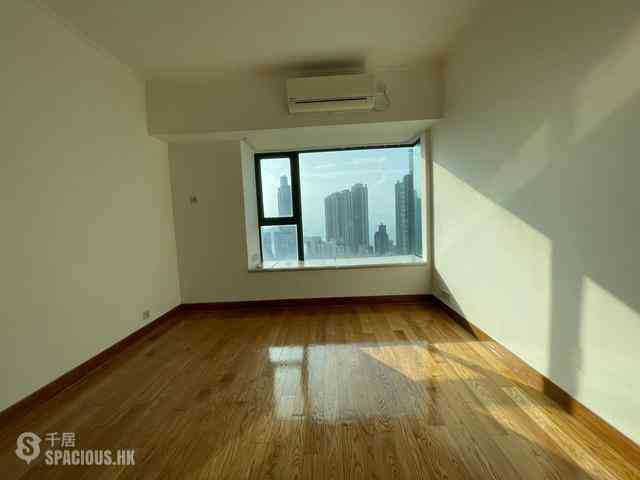 Kennedy Town - University Heights 06