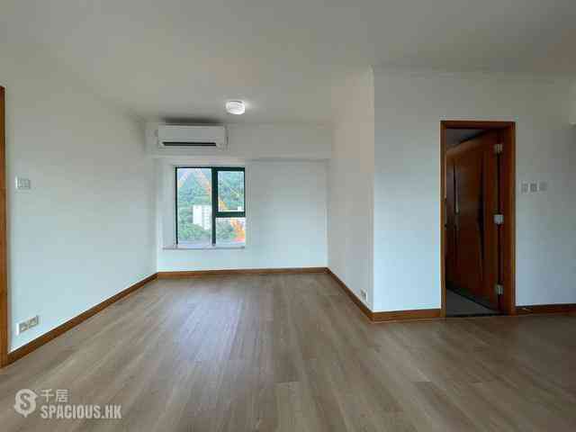 Kennedy Town - University Heights 09