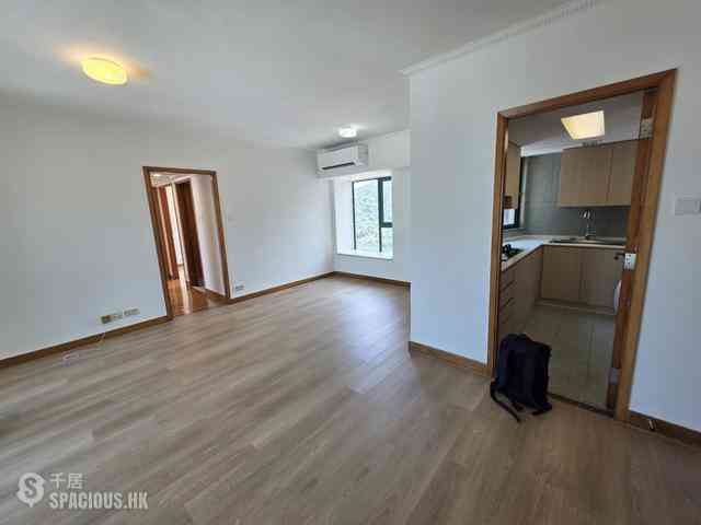 Kennedy Town - University Heights Block 2 10