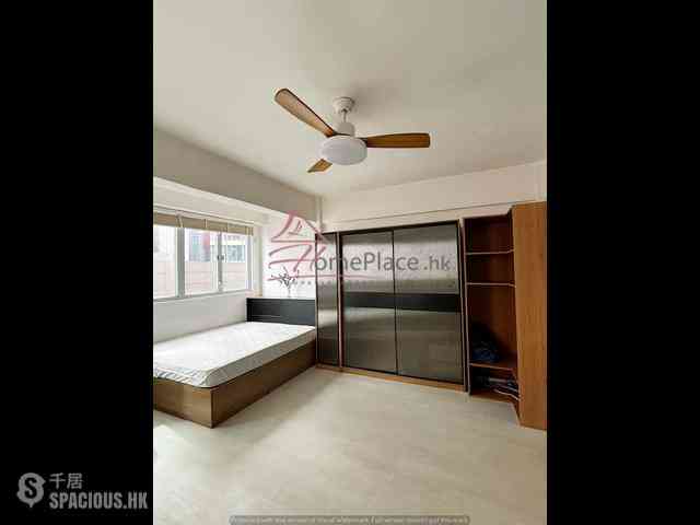 Sheung Wan - 28-30, Queen Street 07