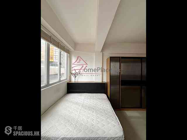 Sheung Wan - 28-30, Queen Street 08