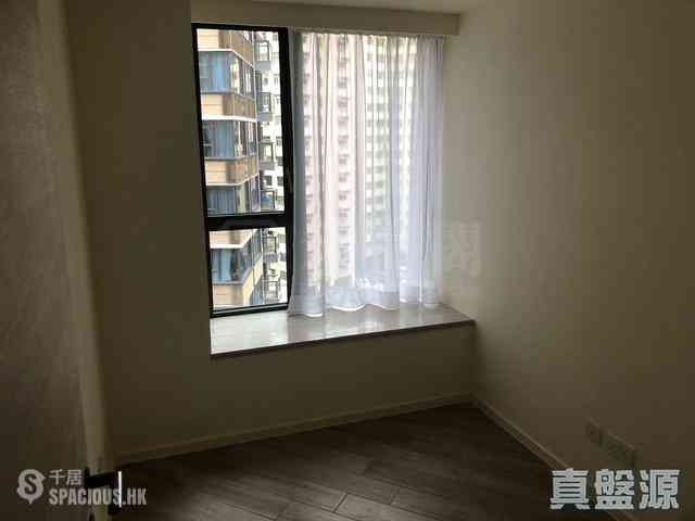 North Point - Fleur Pavilia Tower 3 03