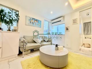 Sai Ying Pun - Fook Moon Building 03