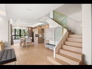 Mid Levels Central - Elegant Terrace 03