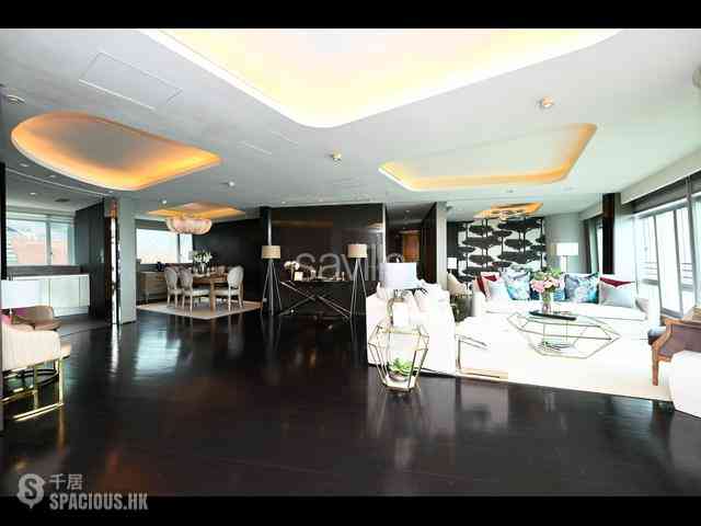 Repulse Bay - The Lily 01