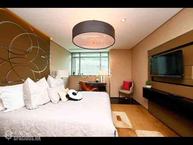 Repulse Bay - The Lily 04