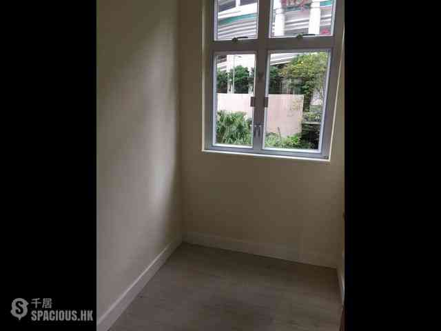 Mid Levels Central - Greenland Court 11