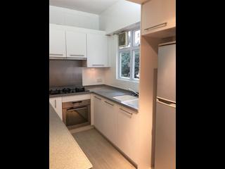 Mid Levels Central - Greenland Court 13