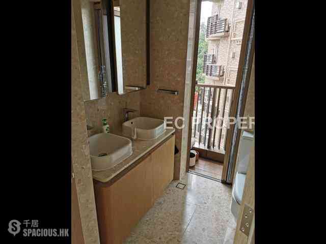 Shau Kei Wan - Island Garden 09