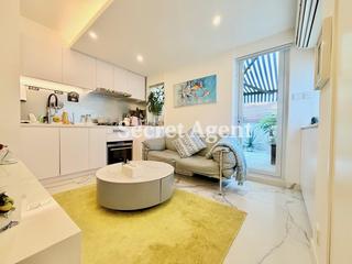 Sai Ying Pun - Fook Moon Building 02