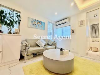 Sai Ying Pun - Fook Moon Building 03