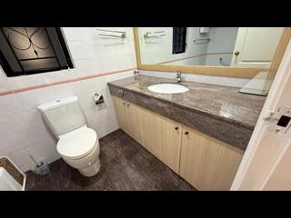 Mid Levels Central - Clovelly Court Block 2 05