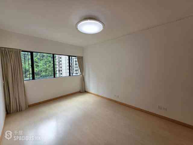 Mid Levels Central - Clovelly Court Block 2 09