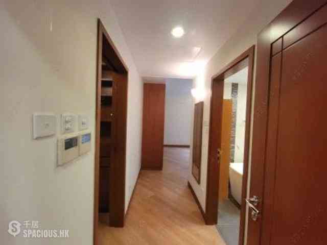 Mid Levels Central - Tregunter Block 1 17