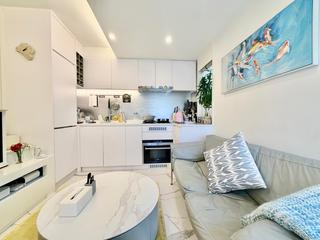 Sai Ying Pun - Fook Moon Building 03