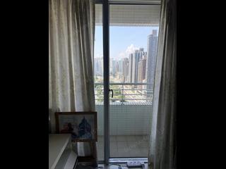 Tai Kok Tsui - Metro Harbour View 03