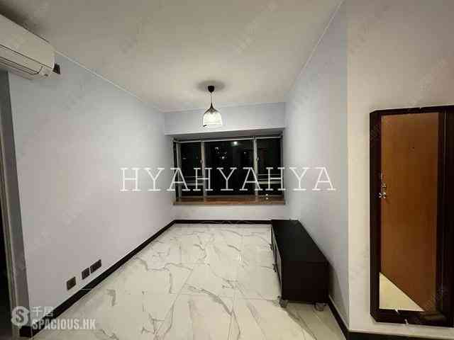Sai Ying Pun - Ying Wa Court 01
