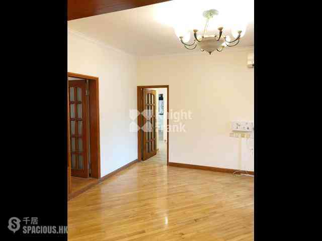 Beacon Hill - Beacon Hill Court 05