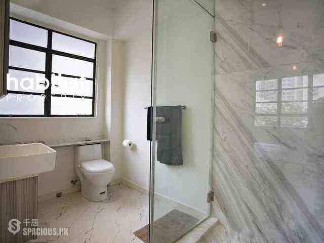 Sai Ying Pun - Fook On Building 07