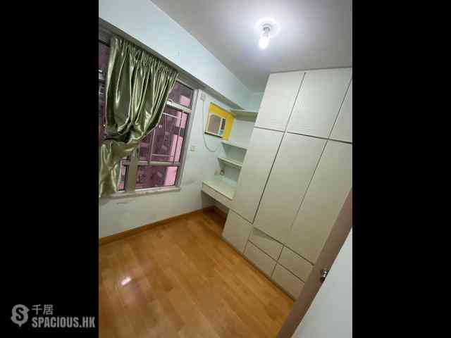 Sai Ying Pun - Yuk Ming Towers 06