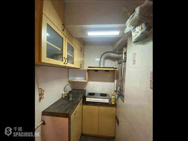 Sai Ying Pun - Yuk Ming Towers 08