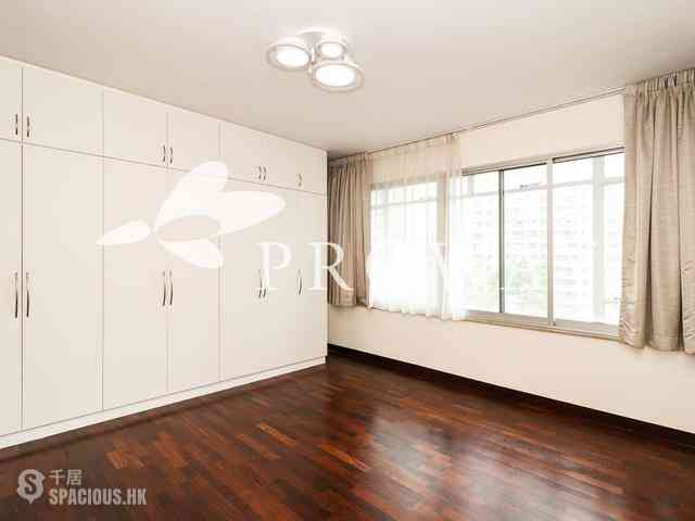 Mid Levels Central - Brewin Court 05