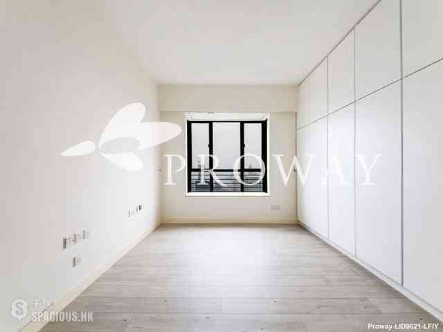 Mid Levels Central - Clovelly Court 07