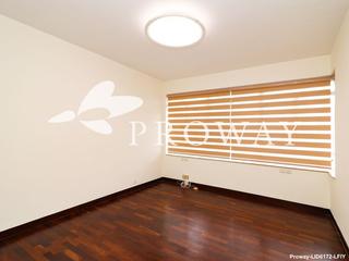 Mid Levels Central - Brewin Court 09