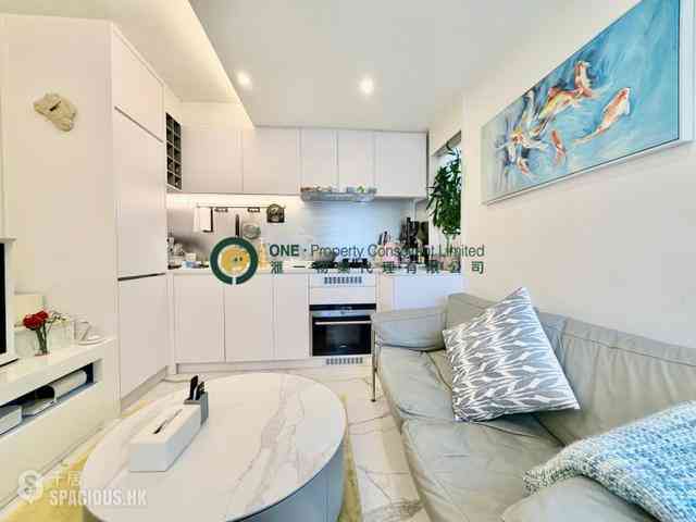 Sai Ying Pun - Fook Moon Building 04