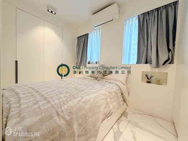 Sai Ying Pun - Fook Moon Building 06