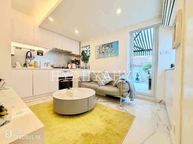 Sai Ying Pun - Fook Moon Building 07