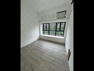 Mid Levels Central - Scenecliff Block 2 10