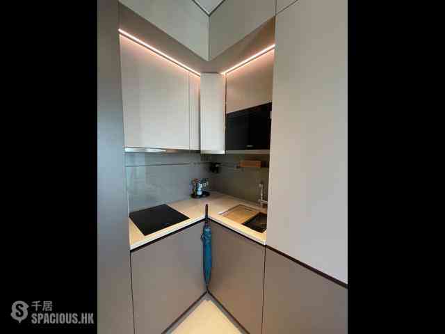 Sai Ying Pun - Upper Manor 07
