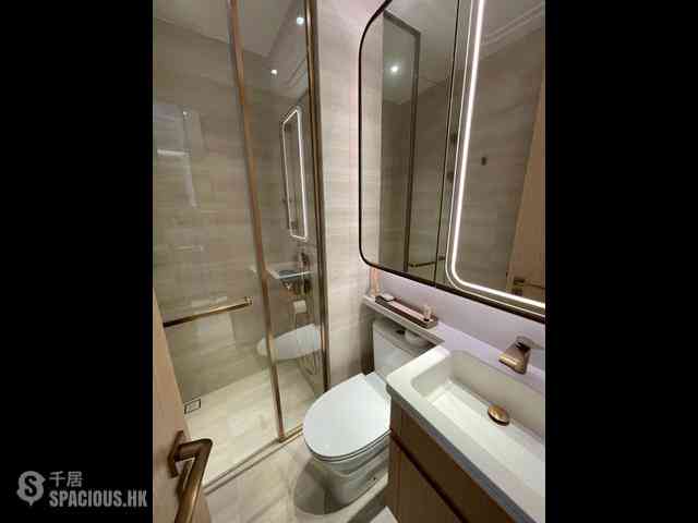 Sai Ying Pun - Upper Manor 09